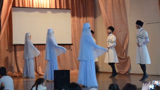 АНСАМБЛЬ КАВКАЗСКОГО ТАНЦА "РОДНИК" смотреть онлайн
