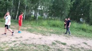 АРТЁМ ИГРАЕТ ДВОРОВЫЙ ФУТБОЛ 6 ЧАСОВ ПОДРЯД..ЗА ГОРОДОМ У ДРУГА