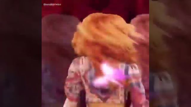 TWICE (트와이스) Sana - MORE & MORE смотреть онлайн