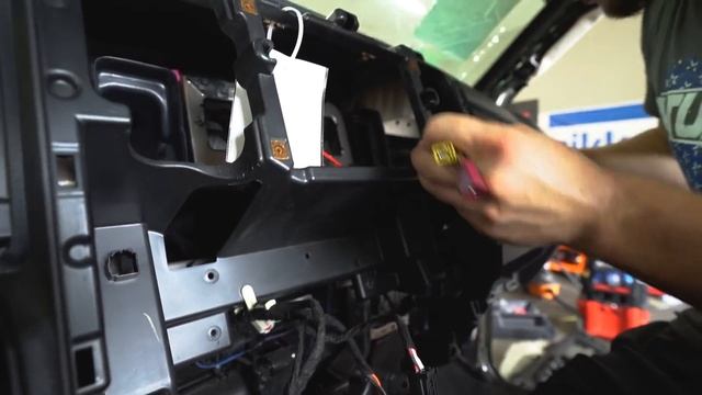 Rebuilding my Destroyed Ram Part 4 Dashboard Swap смотреть онлайн