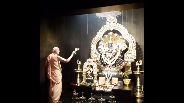 Пуджа Нарасимха Деву смотреть онлайн