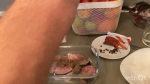 19.08.2020. Стерлядь, жаренная на сковороде с брусничным соусом.