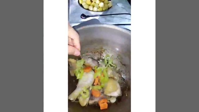 Тушёная картошка с курицей смотреть онлайн