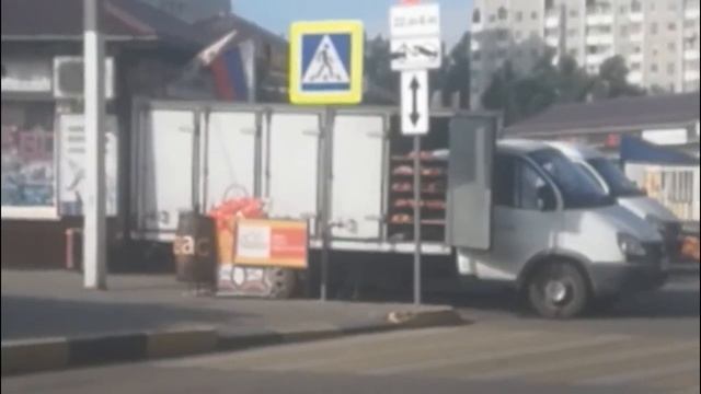 Свежий хлеб...с птичьим пометом смотреть онлайн