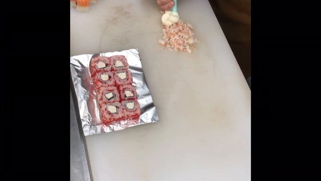 Готовим запечённый ролл смотреть онлайн