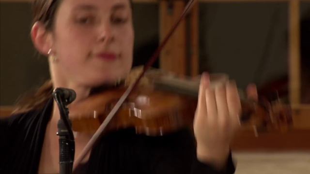 Concerto per flautino RV 443 - Antonio Vivaldi - Gstaad Menuhin Festival смотреть онлайн