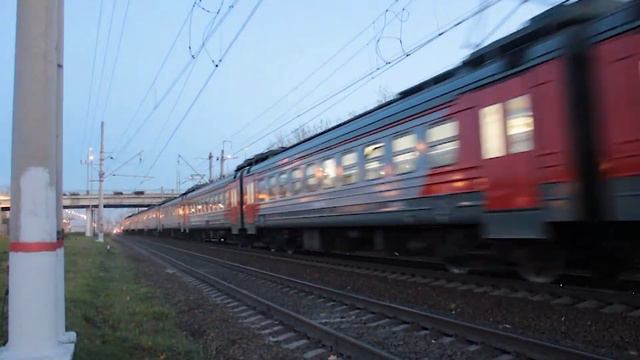 Электропоезд ЭД4М-0462 "РЭКС-экспресс" с сообщением Голутвин- Москва. смотреть онлайн
