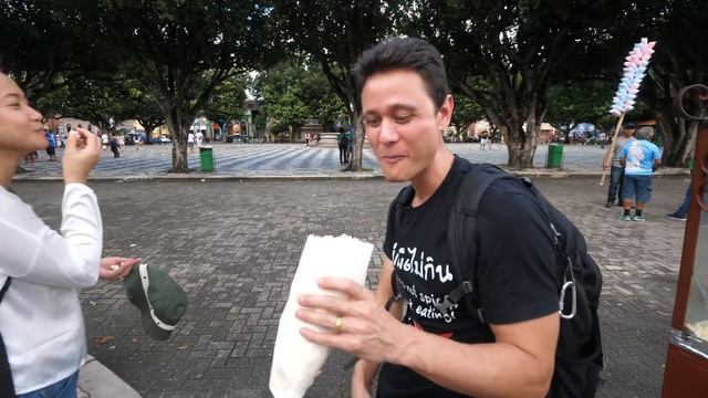 Tour of Manaus, Brazil - Biggest City in AMAZON RAINFOREST | Wild Fruit, Attractions, and Dinner! смотреть онлайн
