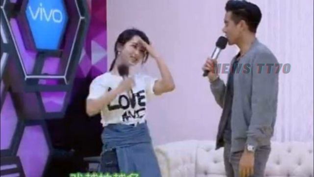 ENG SUB -路人偶遇#杨紫 出席活动，随手关掉美颜滤镜，#杨紫 不再藏着，自爆最想嫁的人是他 【NEWS TT7007月09日】 смотреть онлайн