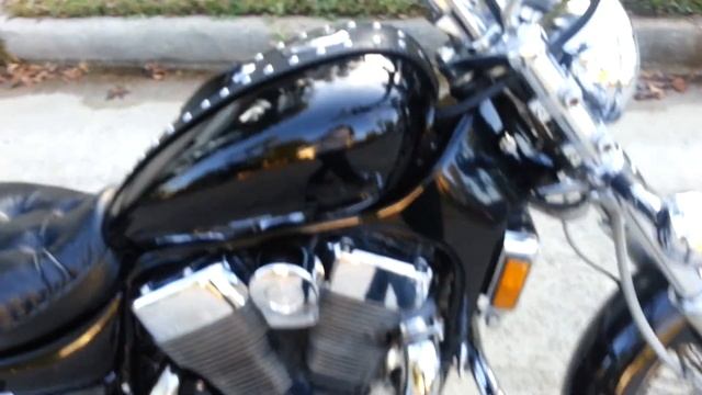 2000 Suzuki Intruder 1400 смотреть онлайн