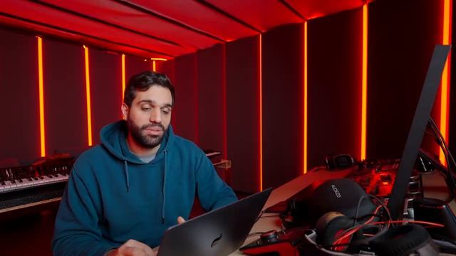 Make Your Headphones Sound Like A Pro Studio смотреть онлайн