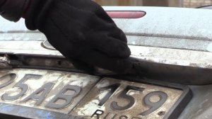 меняем лампочки подсветки номера форд фокус 1 - Замена лампочки в плафоне освещения Ford Focus