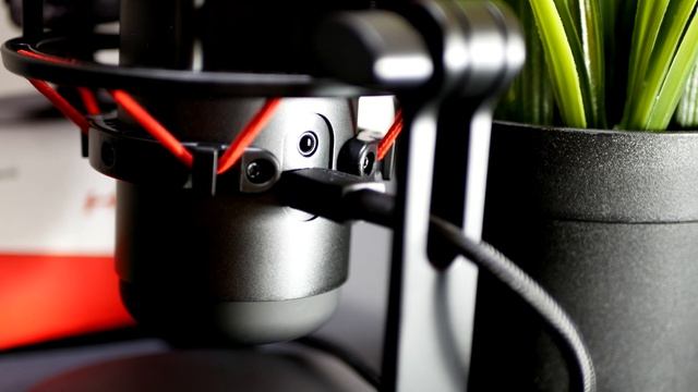 [Обзор] HyperX Quadcast - Первый обзор на РУССКОМ ЯЗЫКЕ.