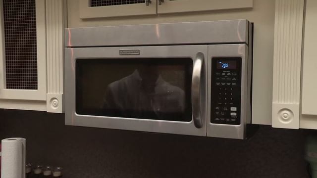 Removing Unwanted Odors like Burnt Popcorn From Your Microwave смотреть онлайн