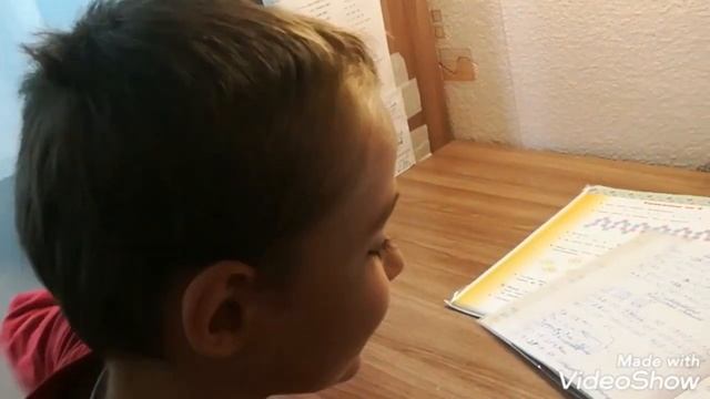 КАК Я ДЕЛАЮ УРОКИ ?? СКЕТЧ ?ПРИКОЛ смотреть онлайн