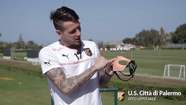 Morganella: "Vi presento la mia maschera" смотреть онлайн