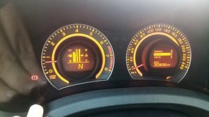 Настройка времени даты и яркости приборной панели Тойота Аурис, Королла.