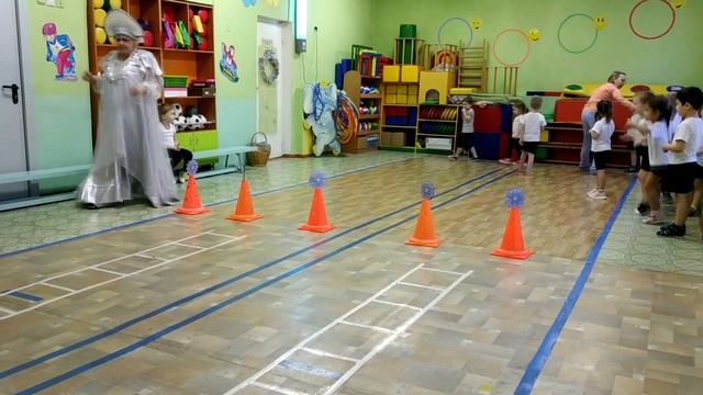 "Ромашка" на физкультурном развлечении смотреть онлайн