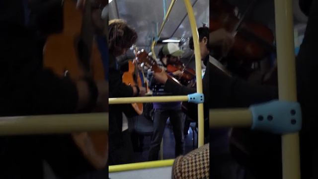Tremenda banda en un 141 смотреть онлайн