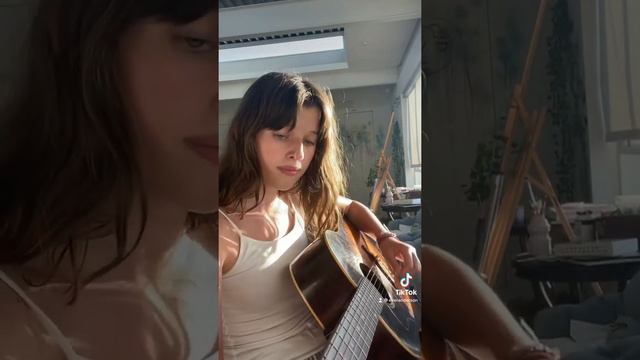 Ever Anderson Instagram Stories From 17.07.22 Koi No Vacance “恋のバカンス” By The Peanuts