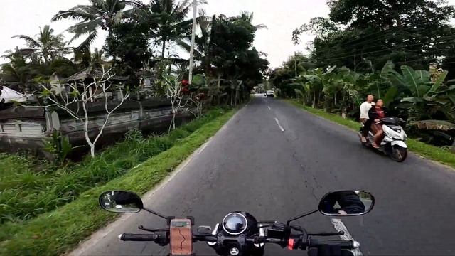 Yamaha XSR | ЛУЧШИЙ мотоцикл для новичка. смотреть онлайн