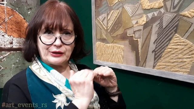 Художник по текстилю Елена Белоусова на выставке 