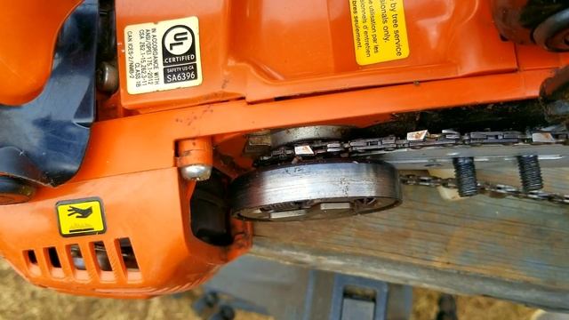 Fixing An Echo Chainsaw's Chain Tensioner смотреть онлайн