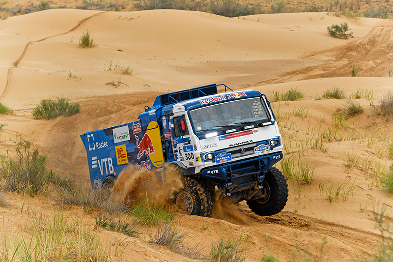 «КАМАЗ-мастер» на ралли «Шелковый путь-2018». Газодизельный КАМАЗ. 22 июля смотреть онлайн