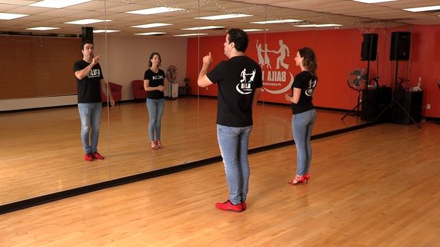 Autocorrect Your SALSA Spins ( No teacher needed ) смотреть онлайн
