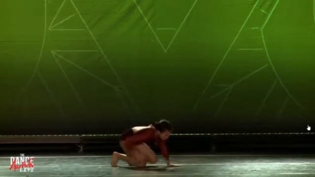 Caught In The Middle-Phoenix Jonat смотреть онлайн