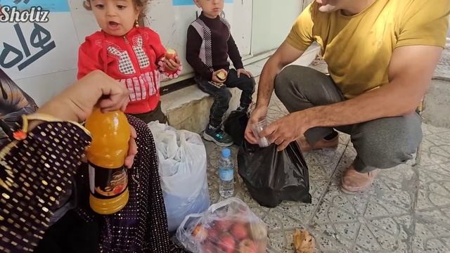 City Venture & Countryside Picnic: Hamid Sholiz's Unique Nomadic Journey