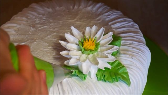 МК по хризантеме , розе и бутону розы Украшение торта кремом Cake decoration смотреть онлайн