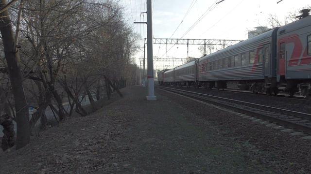 ЭП2к-154 с пассажирским поездом №119 Санкт Петербург - Белгород смотреть онлайн