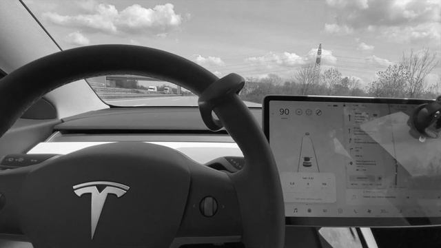 Сколько Я ПОТРАТИЛ ЭНЕРГИИ,Когда ехал 110 км/ч на Тесле | Tesla model 3 | Тесла Расход Энергии смотреть онлайн