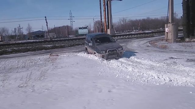 Димка на Nissan Mistral смотреть онлайн