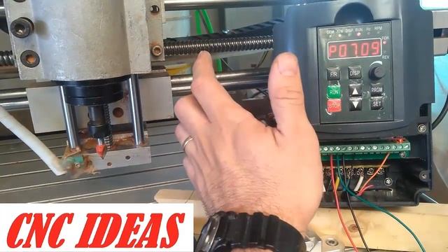 Conexión y configuración de potenciómetro externo en VFD YL620-A смотреть онлайн