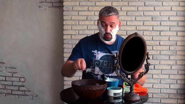 Бритьё: станок Muhle R41, чаша Timeless, лосьон Proraso эфкалипт, лезвия Treet, мыло Phoenix CK-6 смотреть онлайн