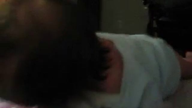 новорожденный ребенкок сам поднимает голову смотреть онлайн