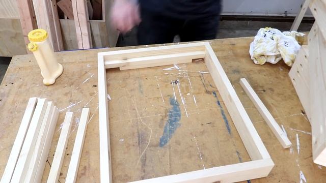 Making lots of frames and overloading my tablesaw. LOCKDOWN Day 37 смотреть онлайн