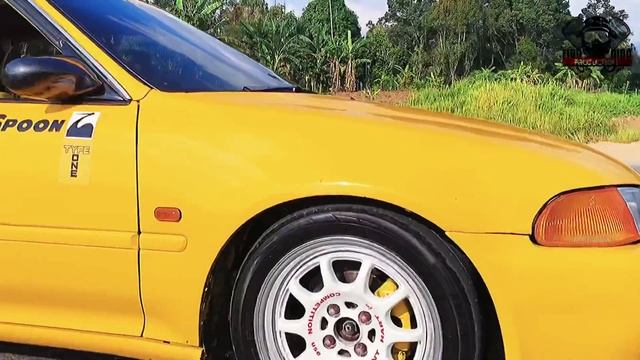 Spoon Yellow EG8 VTEC смотреть онлайн