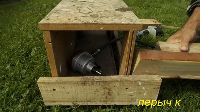 Нейлер или наладонный пневмомолоток