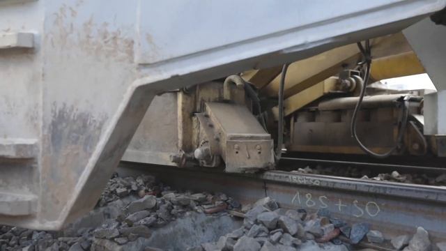 Выправочно-подбивочно-отделочная машина ВПО-С смотреть онлайн
