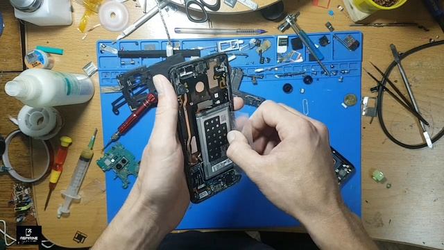 Обзор дисплея для galaxy s9 plus смотреть онлайн