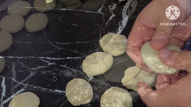 Они такие вкусные, что я готовлю их 5 раз в неделю и хочу есть каждый день! Рецепт моей бабушки! смотреть онлайн