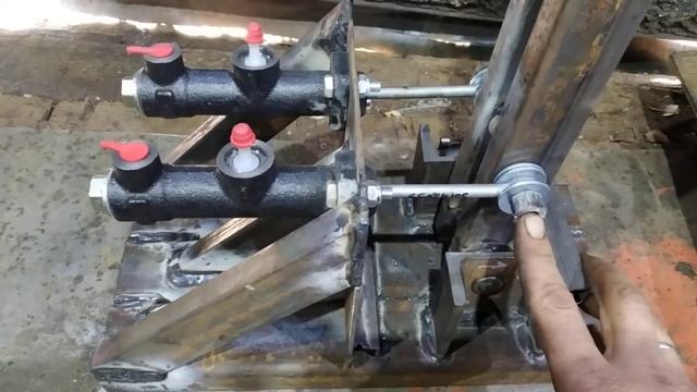 Гусеничный вездеход, юбилейный. Часть 4.поворотный узел смотреть онлайн