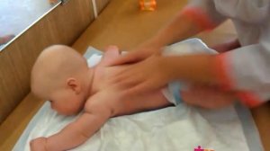 Урок ежедневного массажа грудничкам (0-5 месяцев)