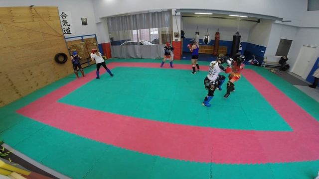 Ежемесячная спарринговая тренировка среди девушек в клубе хищник 06 11 20161 часть смотреть онлайн
