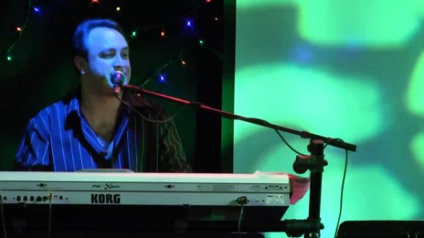 Formatia AMOR - "Trecu-i azi pe la cismea".(Sarba).