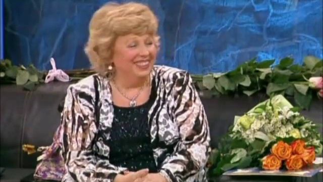 Лариса Рубальская и праздники смотреть онлайн