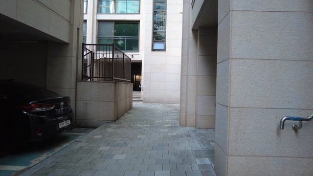 Walk & Talk: Apartment where TWICE Nayeon and Momo live together, Gangnam, Seoul [4K/60FPS] смотреть онлайн